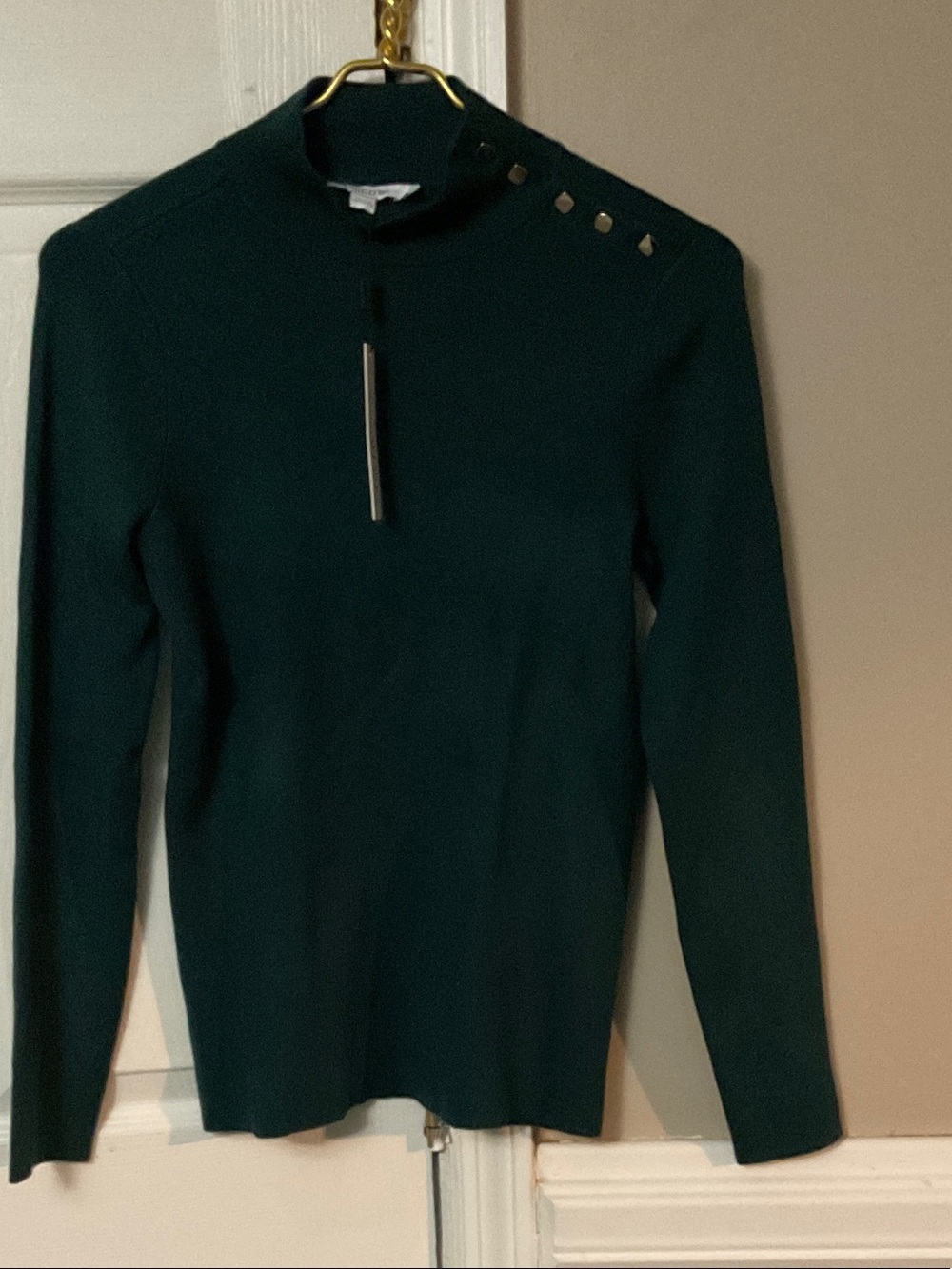 Chico's Dark Green Long Sleeve Sweater with Shoulder Studs